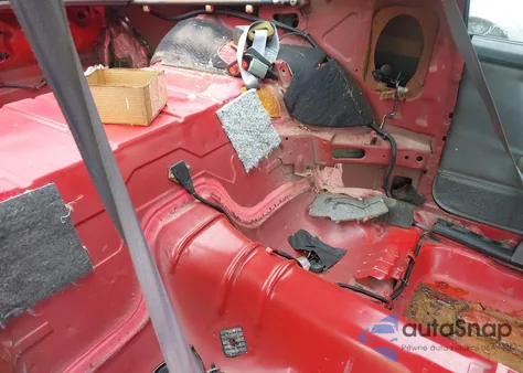 1992 Chevrolet Camaro Rs z USA, uszkodzony, nr VIN 1G1FP23T4NL152871